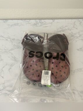 NWT Crocs Classic Crush Clogs Women Size w8 m6 Dark Cherry Purple Shoes